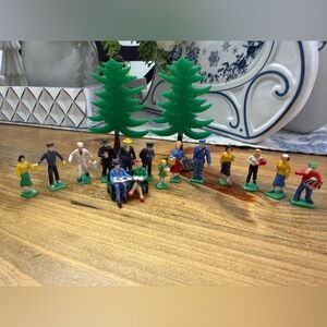 Vintage Pasticville Scale Model Train Figures with accessories